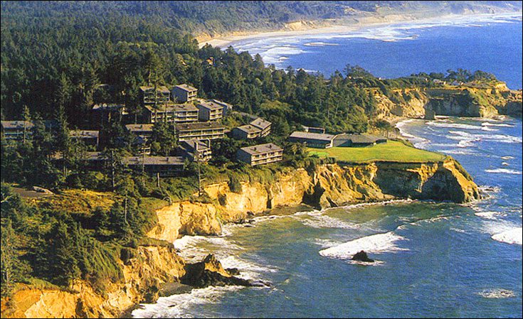 Aerial view of Inn at Otter Crest
